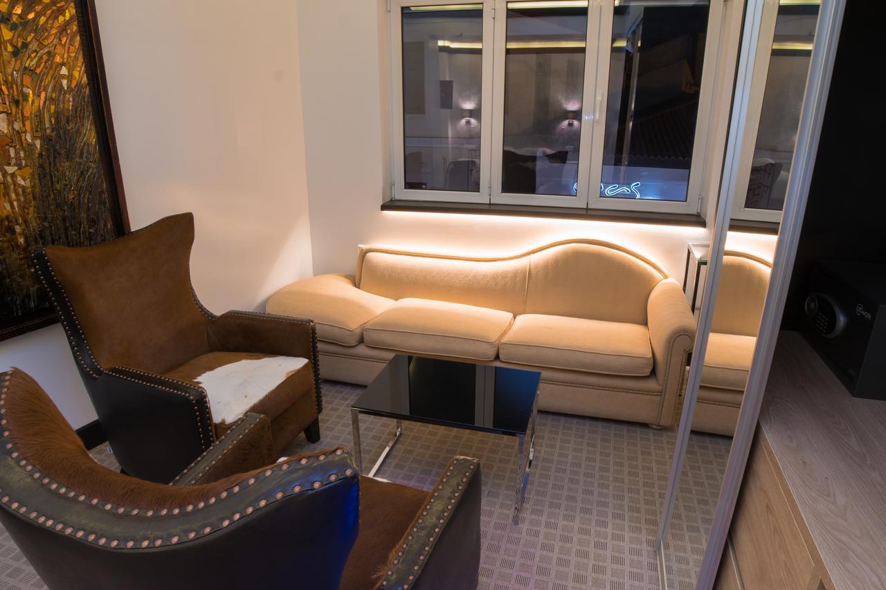 Andromeda Downtown Suites Atenas Exterior foto